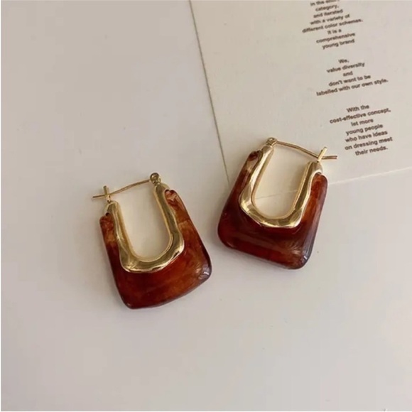 Vintage Geometric Resin Hoop Earring Acrylic U-Shaped hoop endless New In style - Picture 2 of 9